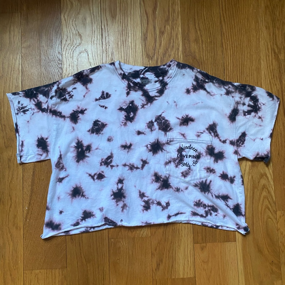 Pink VS Tie-Dye Cropped Shirt